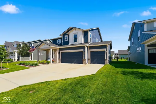 $474,999 | 5350 Oak Knl Drive, Whitestown, IN 46075