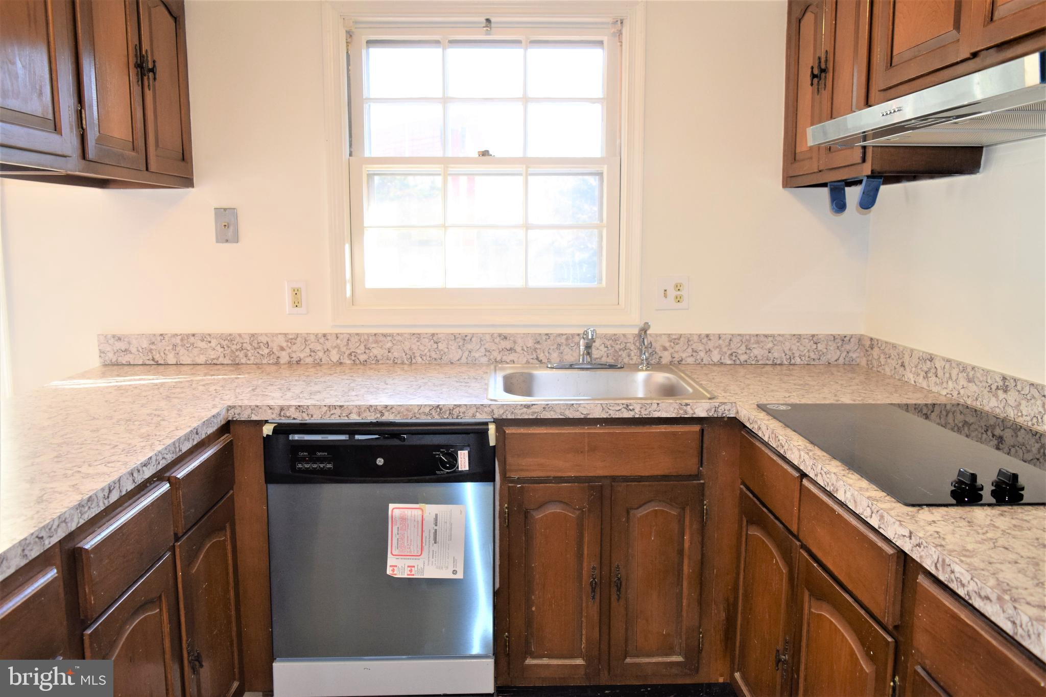 2812 Hewitt Avenue Silver Spring, MD 20906 - Photo 15 of 45 Kitchen