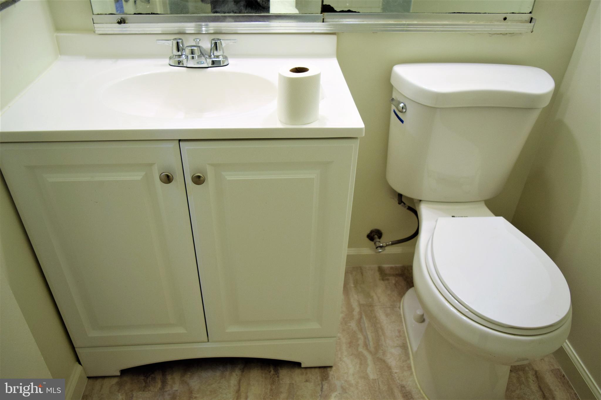 2812 Hewitt Avenue Silver Spring, MD 20906 - Photo 22 of 45 1st Floor Full Bathroom