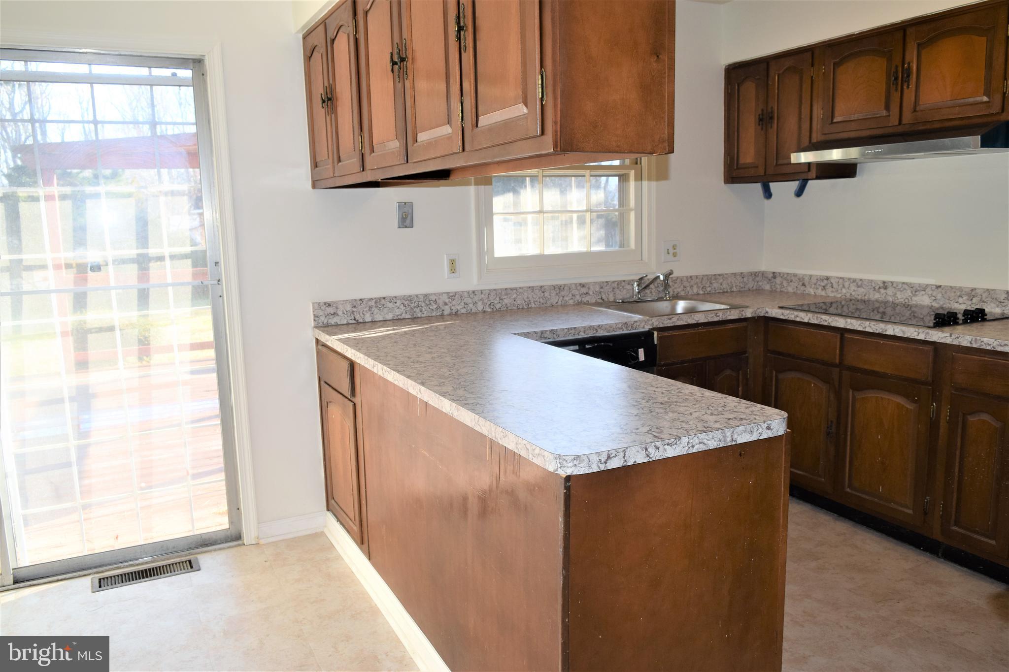 2812 Hewitt Avenue Silver Spring, MD 20906 - Photo 9 of 45 Kitchen