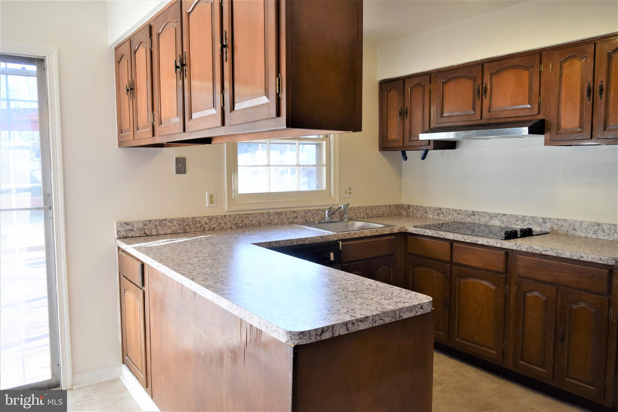2812 Hewitt Avenue Silver Spring, MD 20906 - Photo 10 of 45 Kitchen