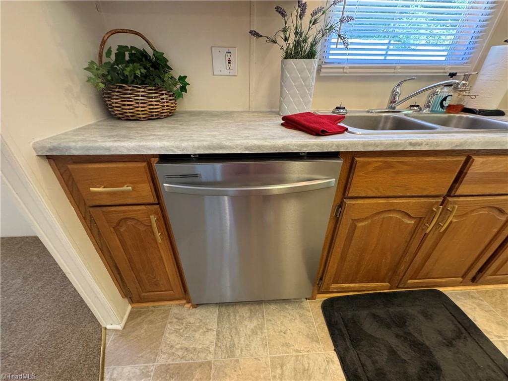178 Waddell Street Ronda, NC 28670 - Photo 14 of 47 New stainless steel dishwasher