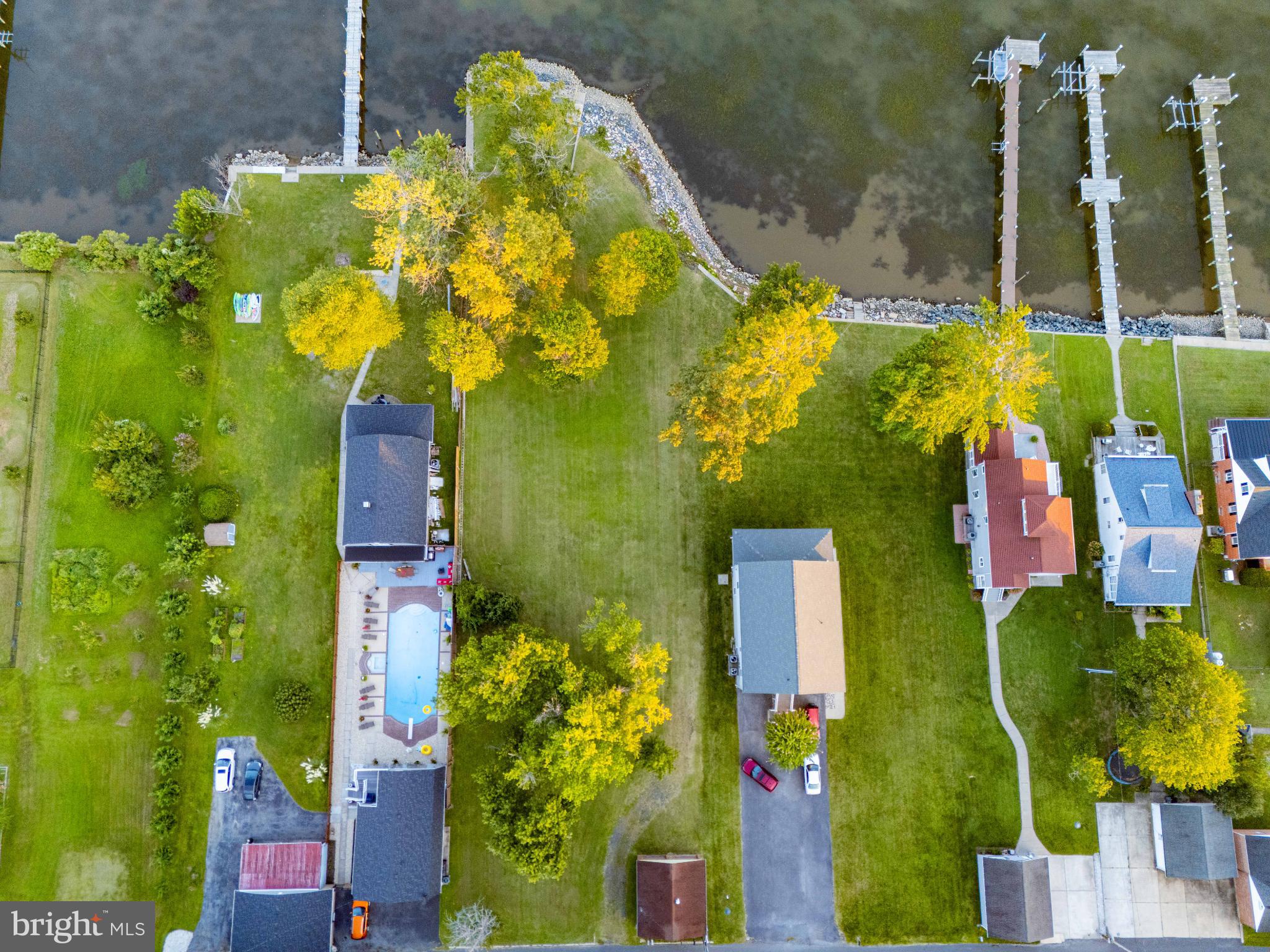 3635 Bay Drive Baltimore, MD 21220 - Photo 2 of 12