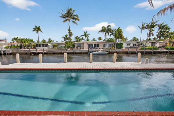 $1,150,000 | 900 Southeast 3rd Terrace, Pompano Beach, FL 33060