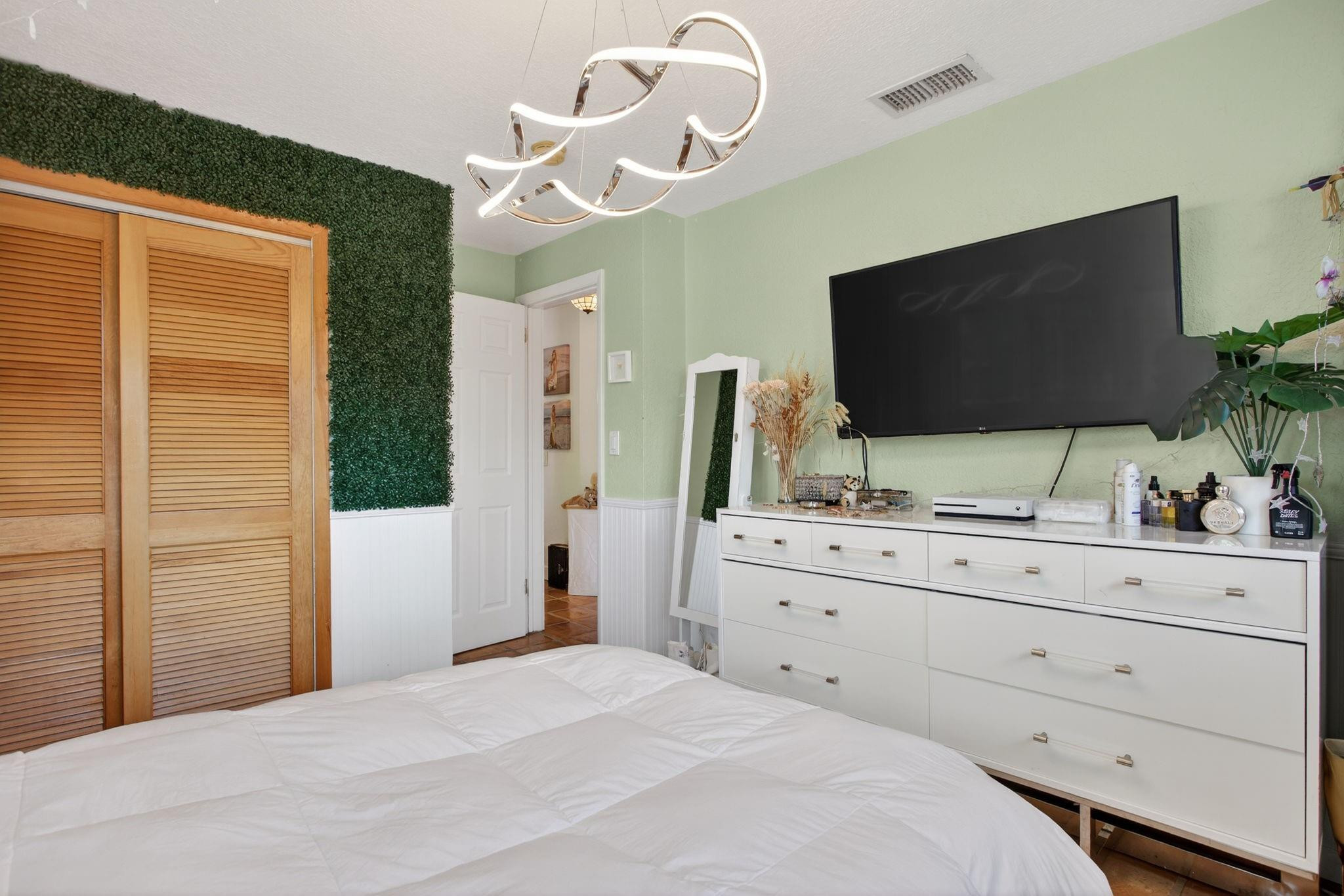 900 Southeast 3rd Terrace Pompano Beach, FL 33060 - Photo 16 of 34 Photo 19