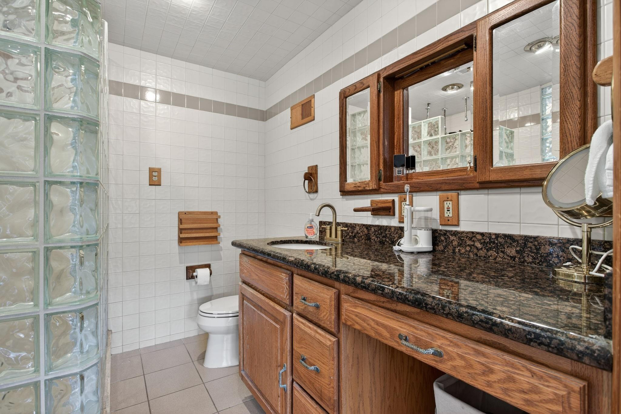 900 Southeast 3rd Terrace Pompano Beach, FL 33060 - Photo 20 of 34 Photo 23