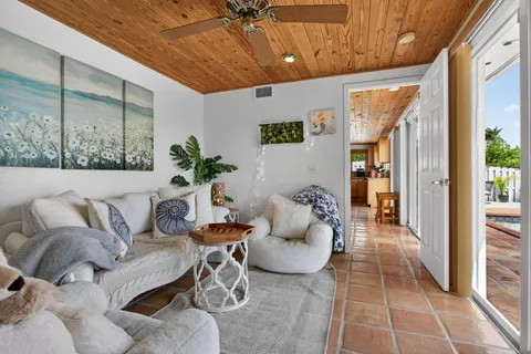 $1,200,000 | 900 Southeast 3rd Terrace, Pompano Beach, FL 33060