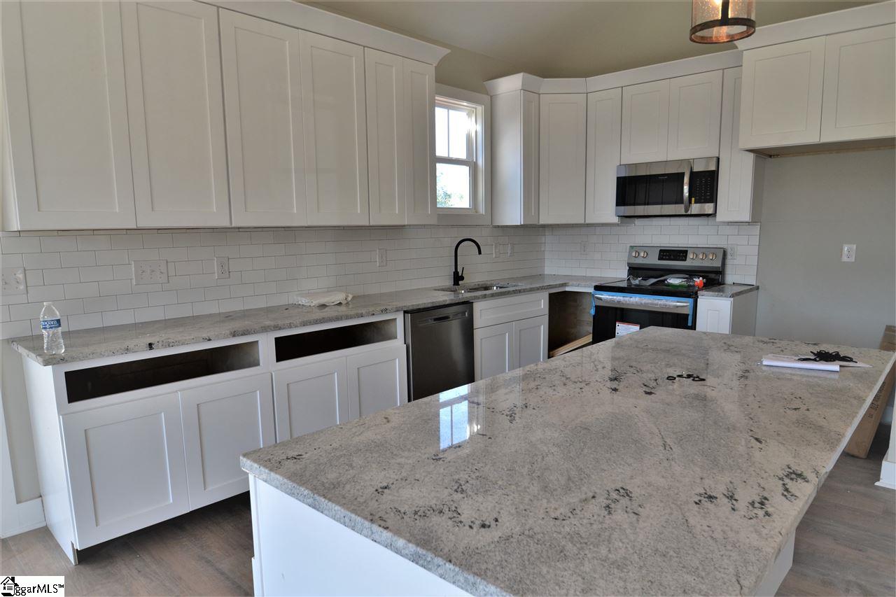 4173 Highway 357 Inman, SC 29349 - Photo 5 of 18