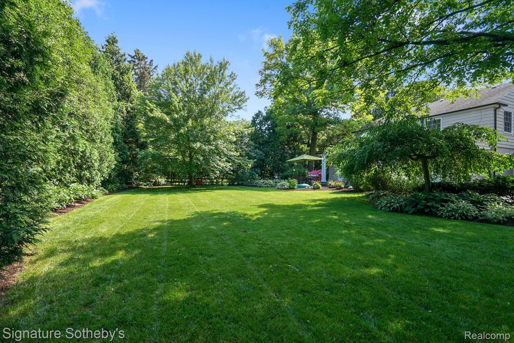 732 Covington Road Bloomfield Hills, MI 48301 - Photo 20 of 20 22 DSC02983.jpg