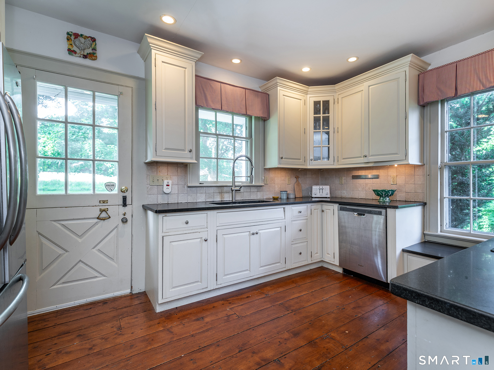 103 Litchfield Road Morris, CT 06763 - Photo 10 of 38 Gallery Image 10