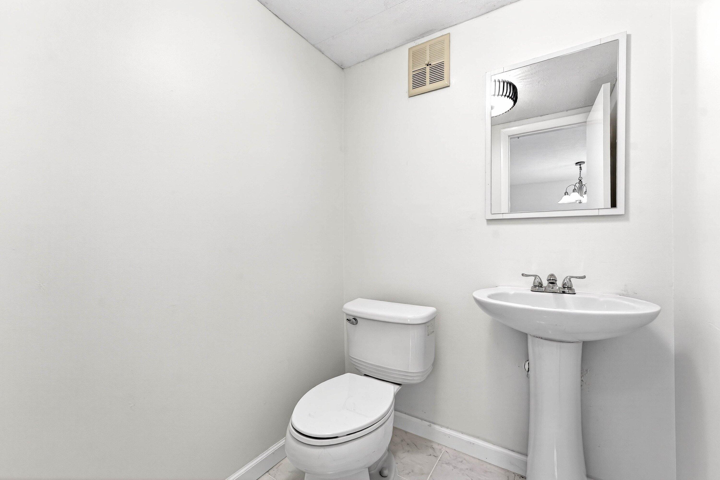 1681 Northwest 70th Avenue, Unit 102 Plantation, FL 33313 - Photo 12 of 37 017-1681Northwest70thAvenue-102-Plantati