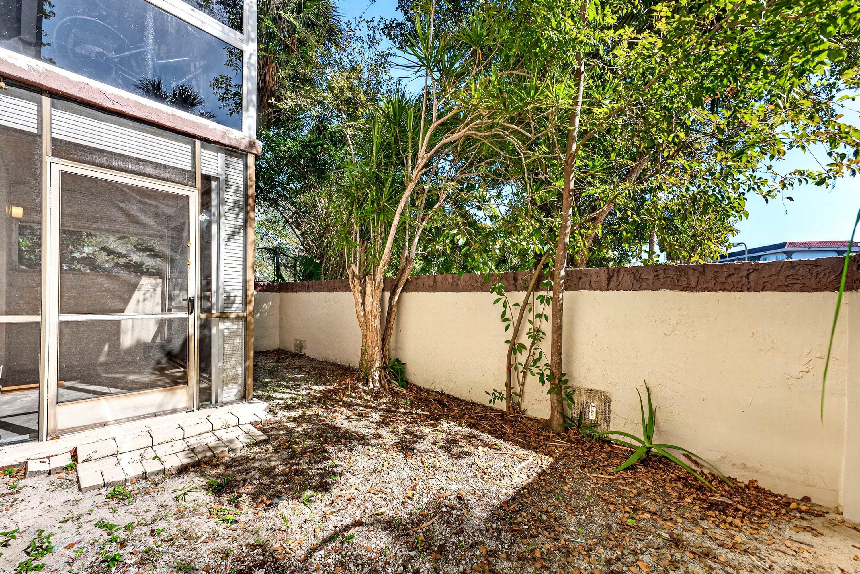 1681 Northwest 70th Avenue, Unit 102 Plantation, FL 33313 - Photo 22 of 37 033-1681Northwest70thAvenue-102-Plantati