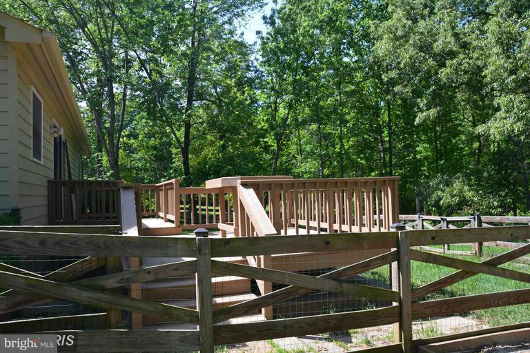 14471 Snake Castle Road Sumerduck, VA 22742 - Photo 3 of 11 Exterior (Rear)