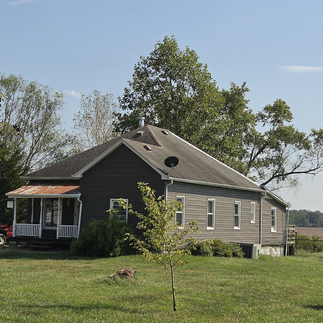 14496 Summer Road Benton, IL 62812 - Photo 3 of 39 Gallery Image 3