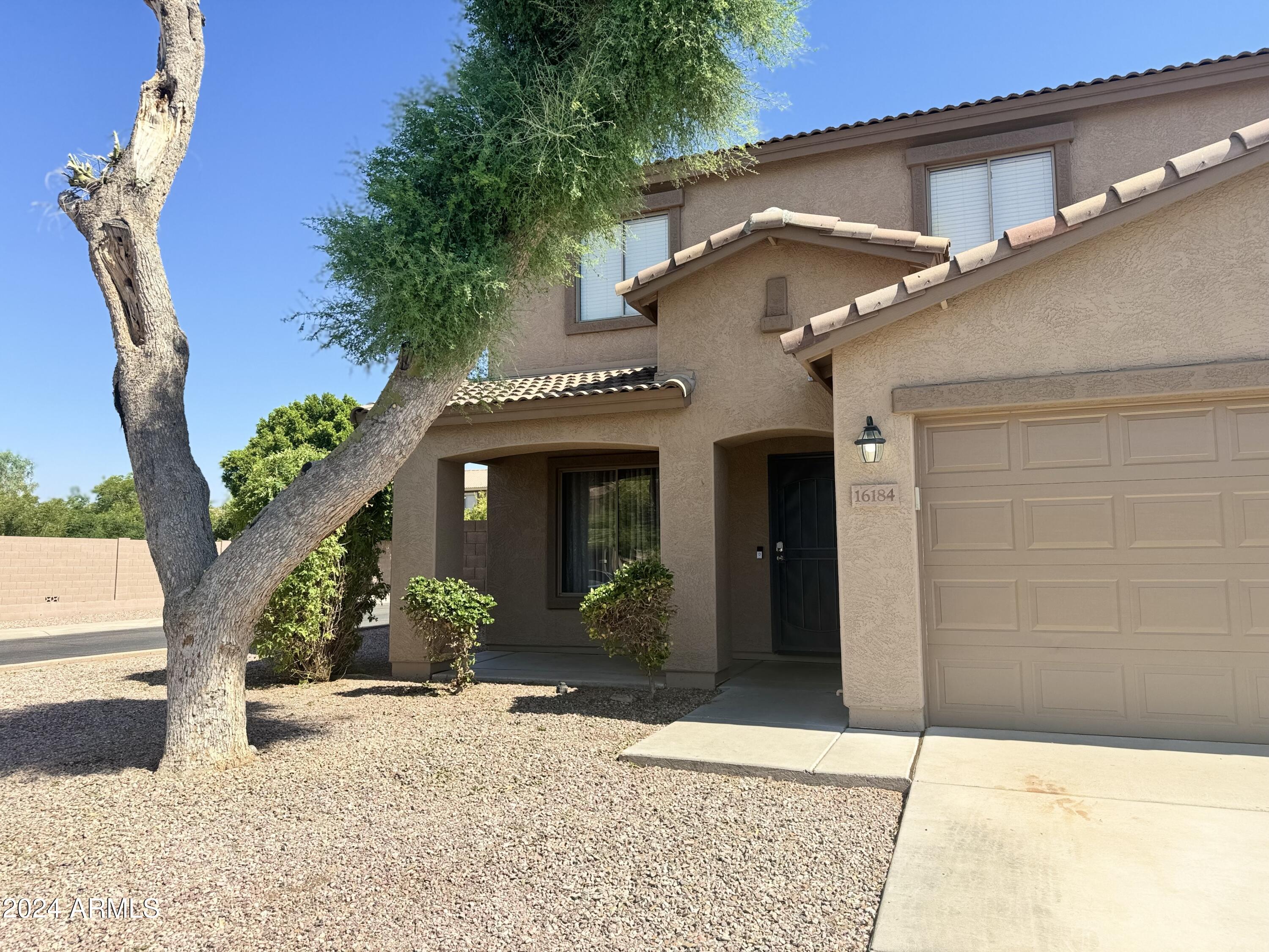 16184 West Calavar Road Surprise, AZ 85379 - Photo 5 of 27 IMG_6909