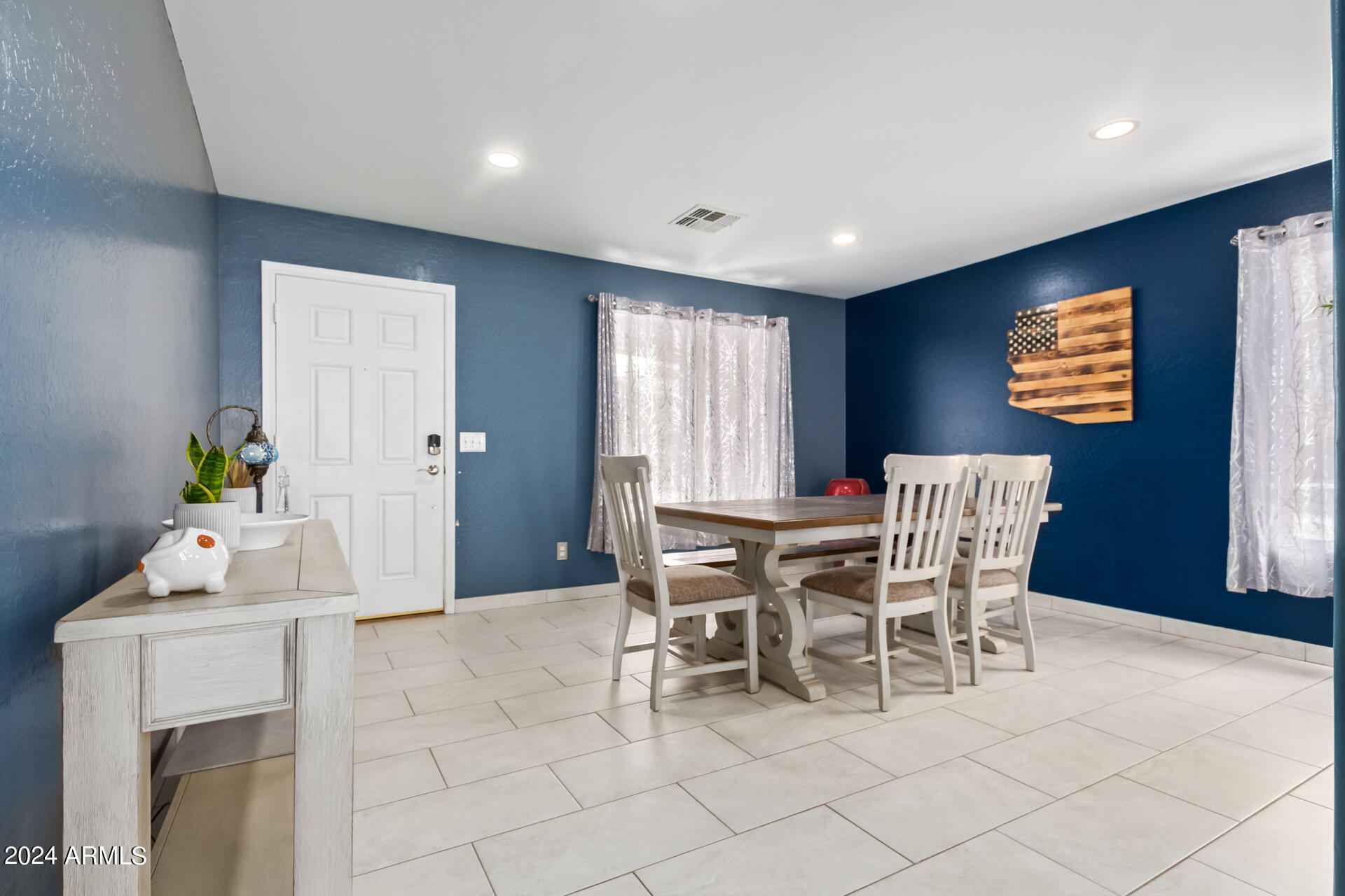 16184 West Calavar Road Surprise, AZ 85379 - Photo 8 of 27 13 - Calavar