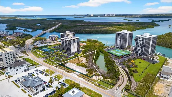 $4,495,000 | 26201 Hickory Boulevard, Bonita Springs, FL 34134