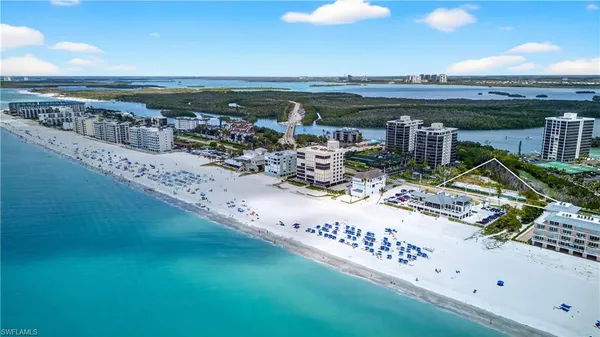 $4,495,000 | 26201 Hickory Boulevard, Bonita Springs, FL 34134