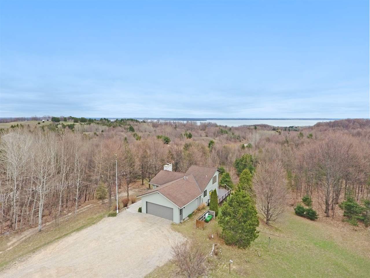 5340 Elm Valley Road Suttons Bay, MI 49682 - Photo 39 of 40 1860699-38.JPG