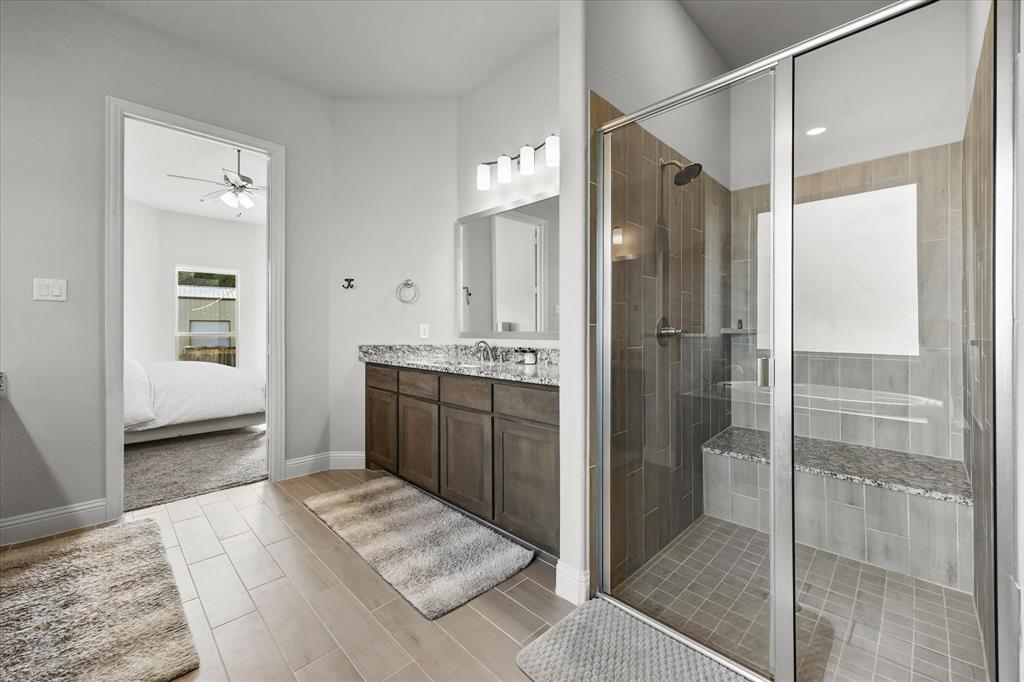 1600 Lynx Loop Forney, TX 75126 - Photo 26 of 39 OVERSIZED SHOWER