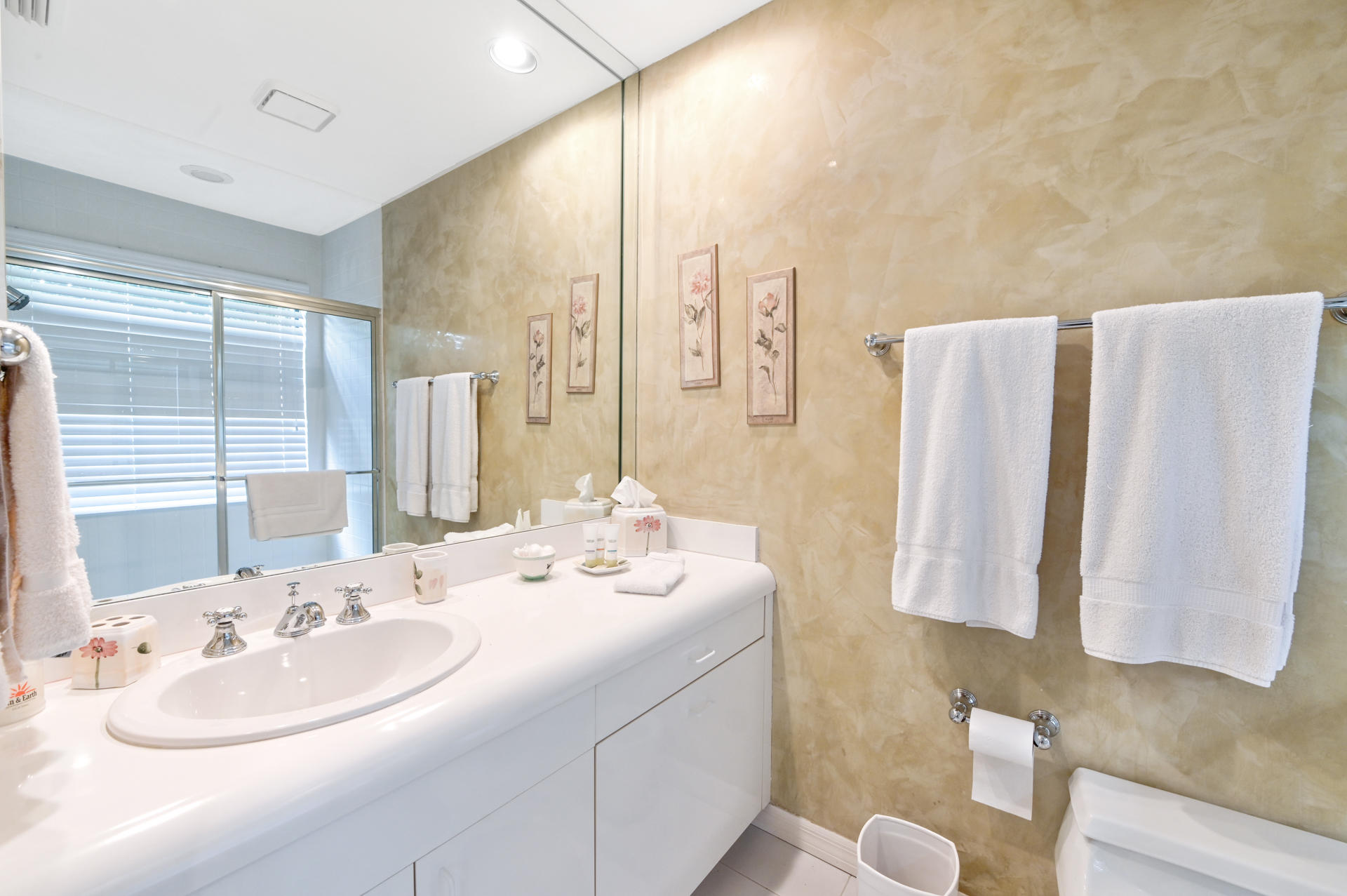 4832 Chamal Circle Boca Raton, FL 33487 - Photo 42 of 63 BAth Room 03