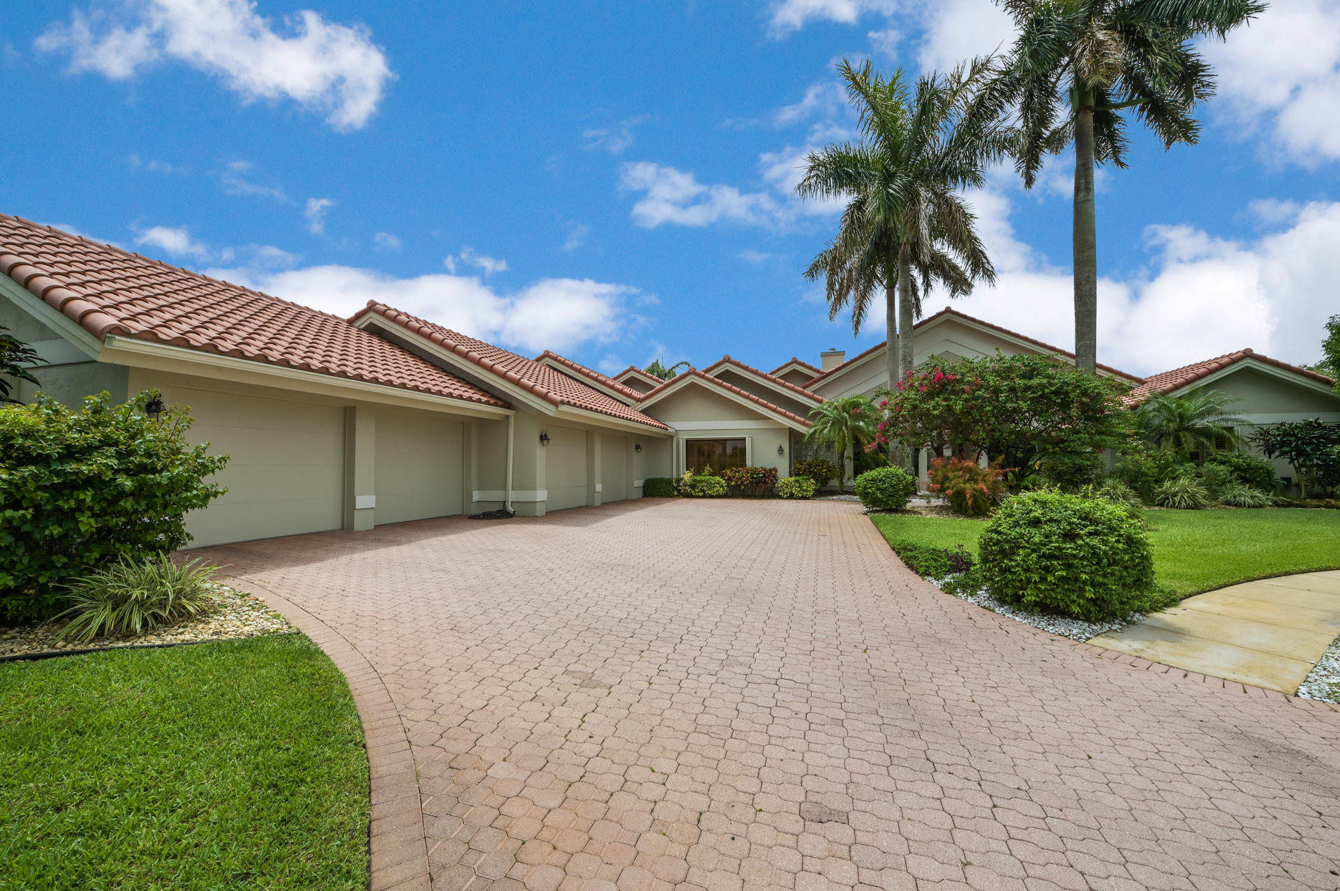4832 Chamal Circle Boca Raton, FL 33487 - Photo 5 of 63 Front 03