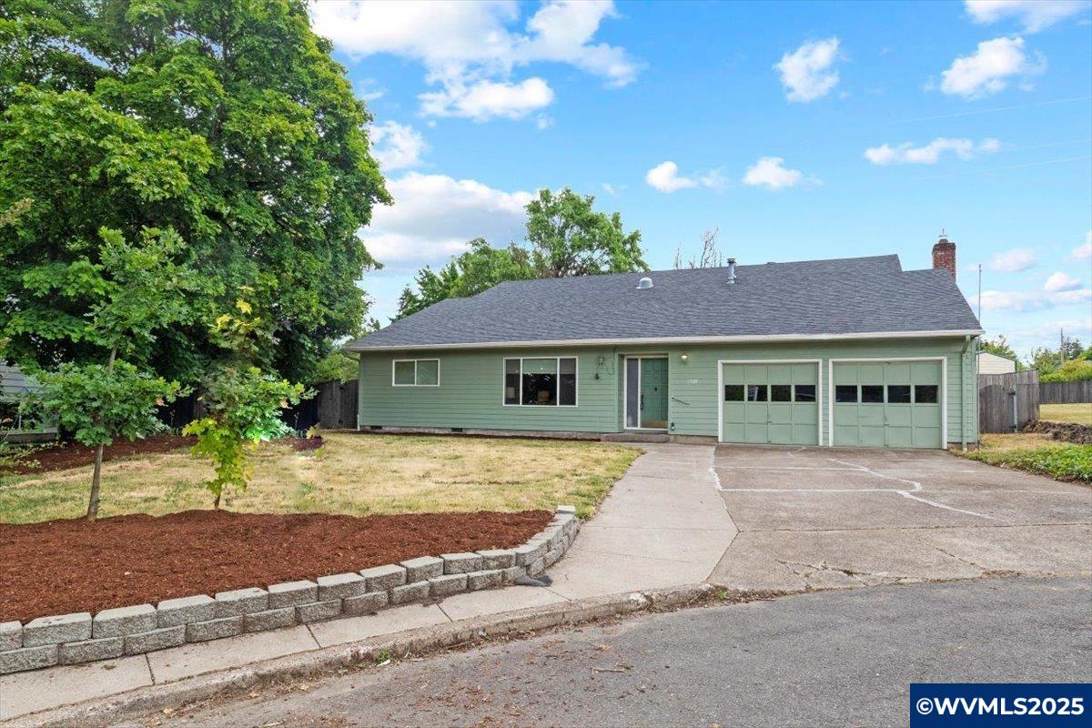 1709 Northwest Fisher Loop Albany, OR 97321 - Photo 1 of 30 Gallery Image 1