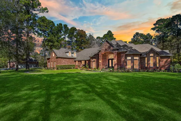 $1,795,000 | 11302 Lake Forest Drive, Conroe, TX 77384