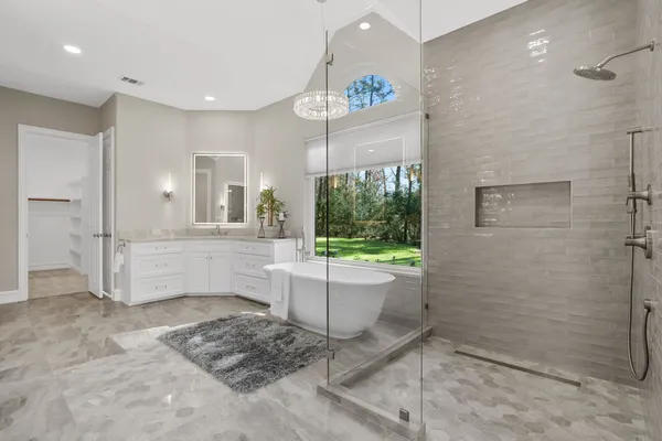 $1,795,000 | 11302 Lake Forest Drive, Conroe, TX 77384