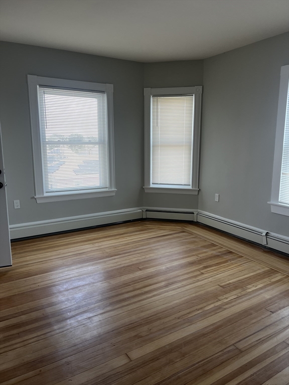 2039 Pleasant Street, Unit 3 Fall River, MA 02723 - Photo 4 of 4