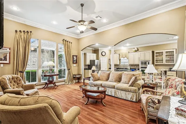 $465,000 | 605 Longue Vue Place, Madisonville, LA 70447