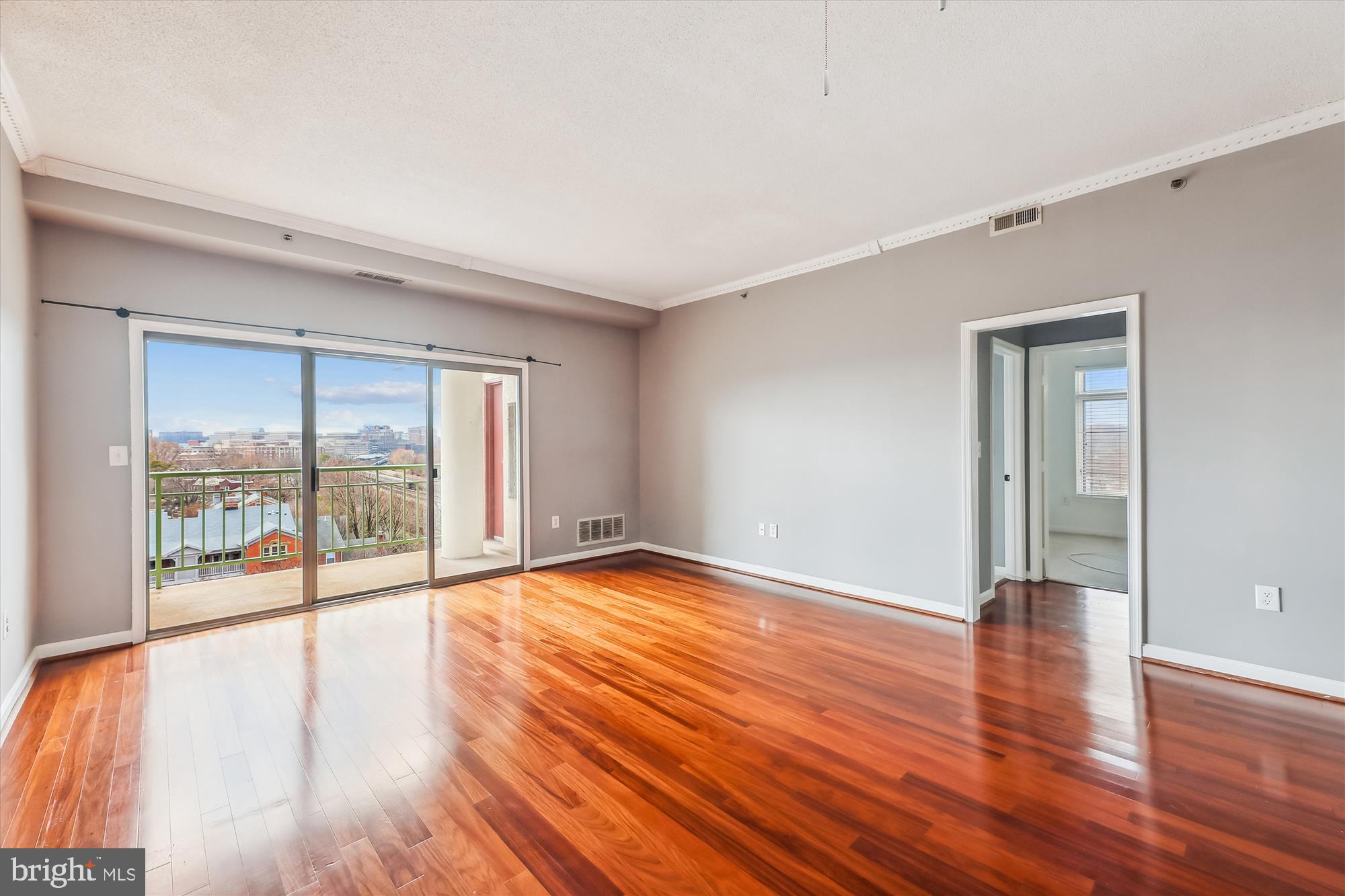 505 East Braddock Road, Unit 704 Alexandria, VA 22314 - Photo 4 of 25