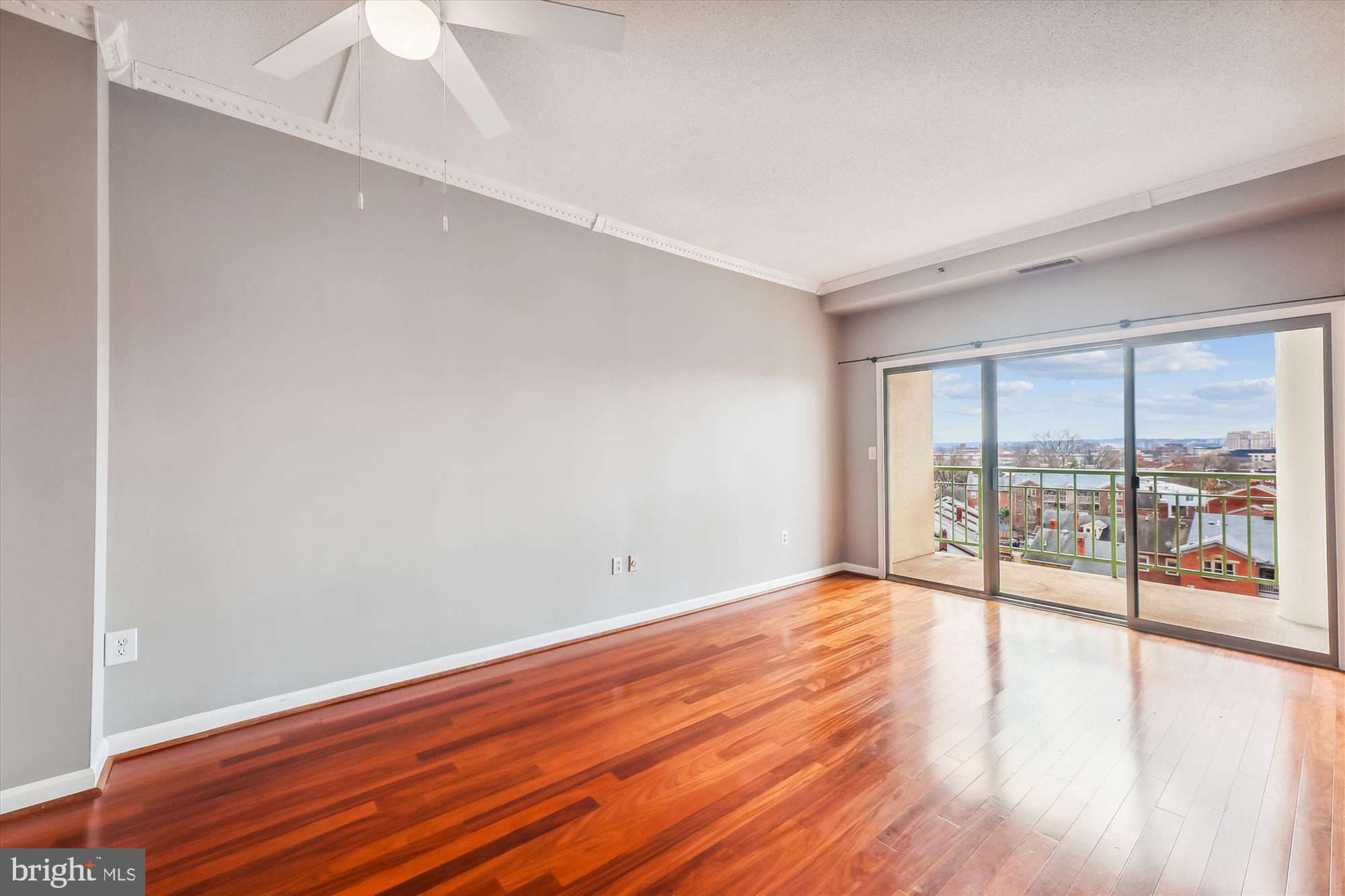 505 East Braddock Road, Unit 704 Alexandria, VA 22314 - Photo 5 of 25