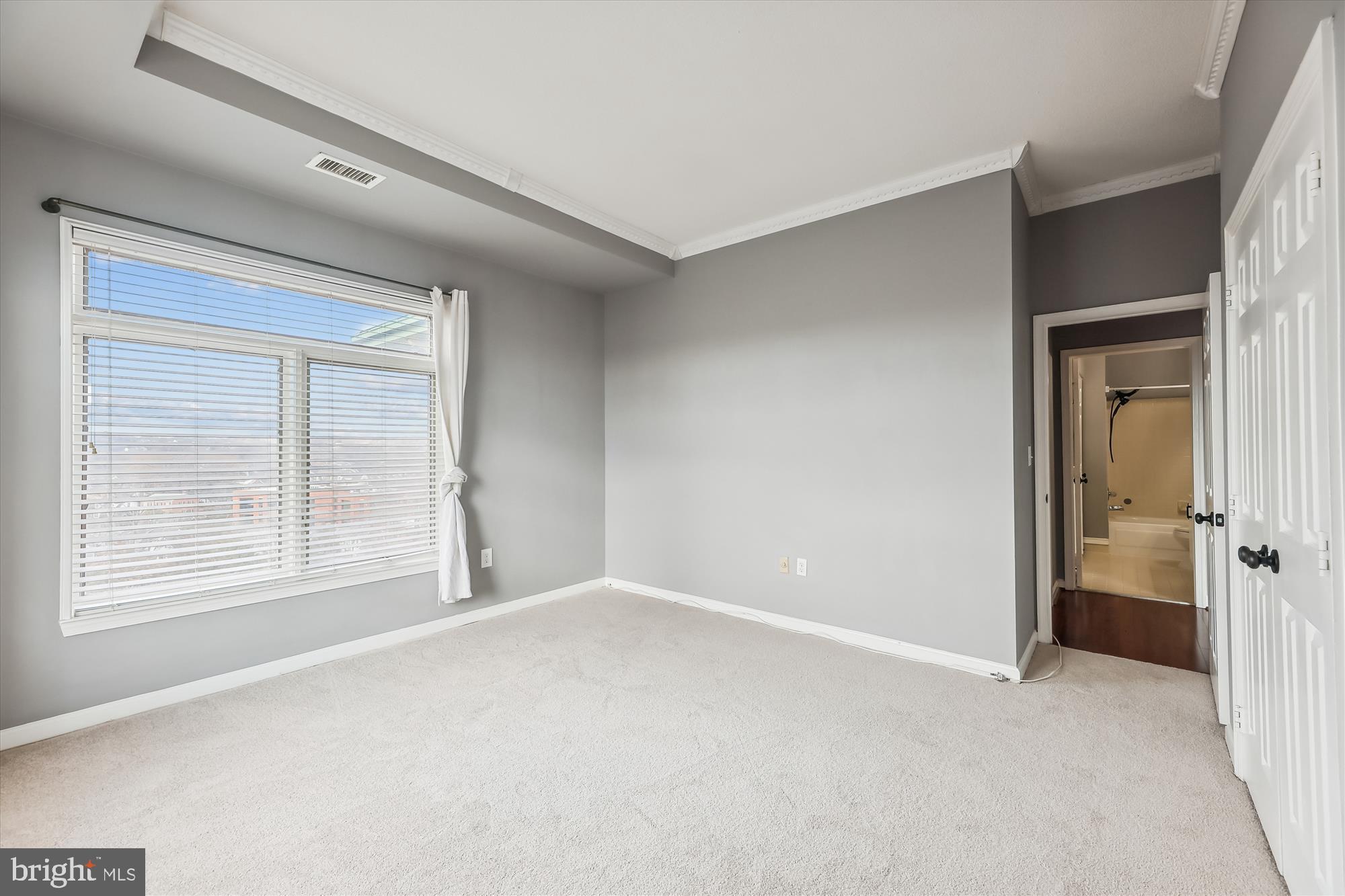 505 East Braddock Road, Unit 704 Alexandria, VA 22314 - Photo 10 of 25