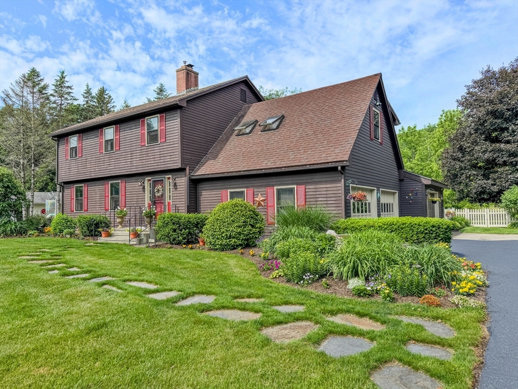 714 Colrain Road Greenfield, MA 01301 - Photo 3 of 42 Gallery Image 3
