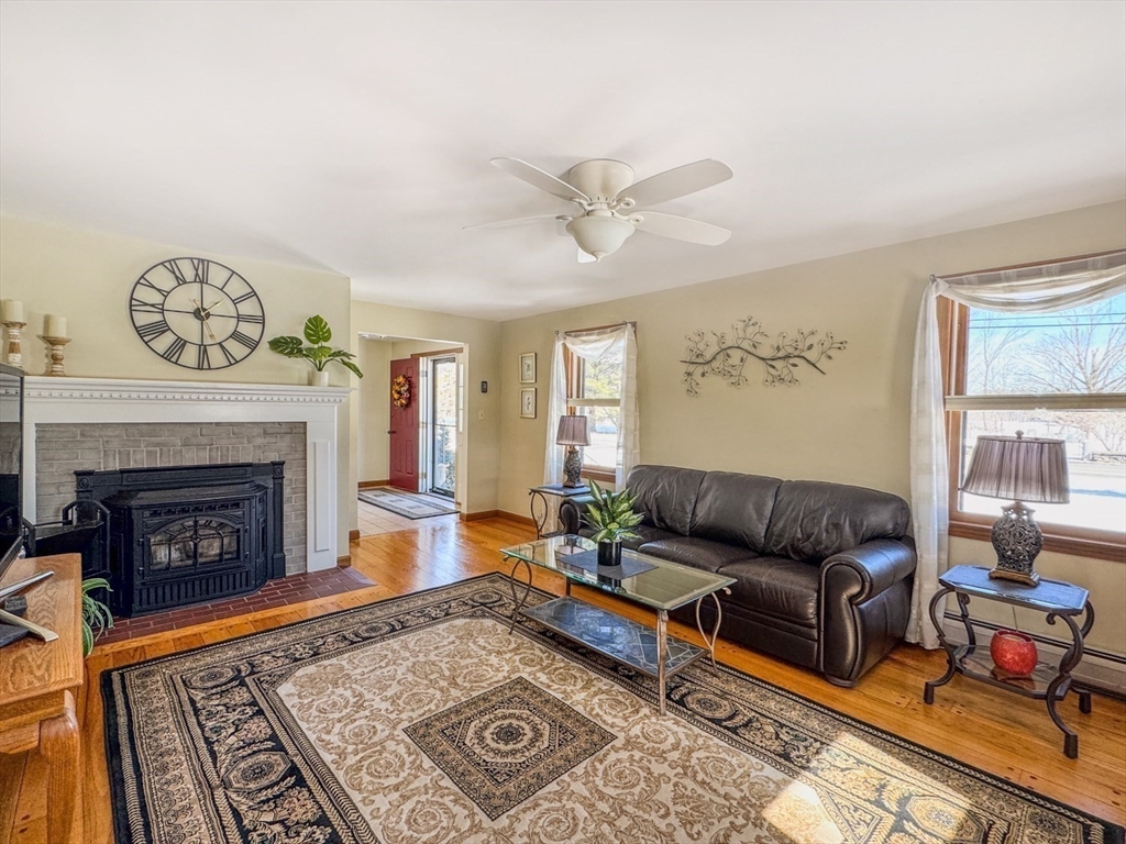 714 Colrain Road Greenfield, MA 01301 - Photo 5 of 42 Gallery Image 5