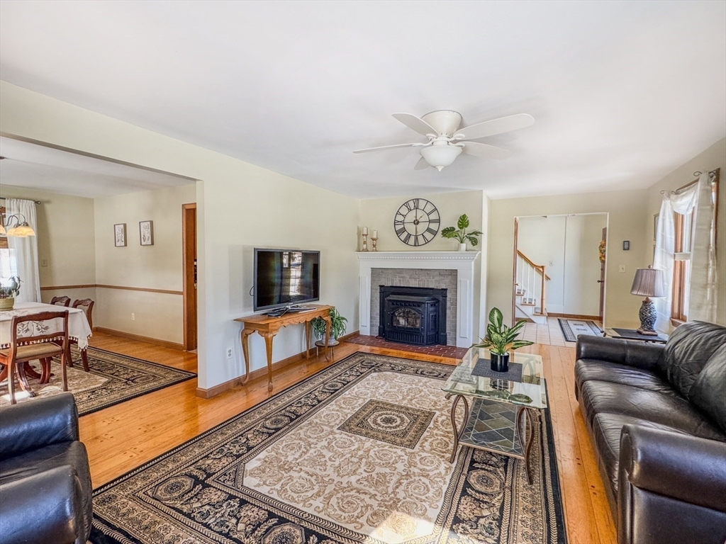 714 Colrain Road Greenfield, MA 01301 - Photo 6 of 42 Gallery Image 6
