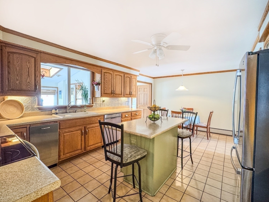 714 Colrain Road Greenfield, MA 01301 - Photo 9 of 42 Gallery Image 9
