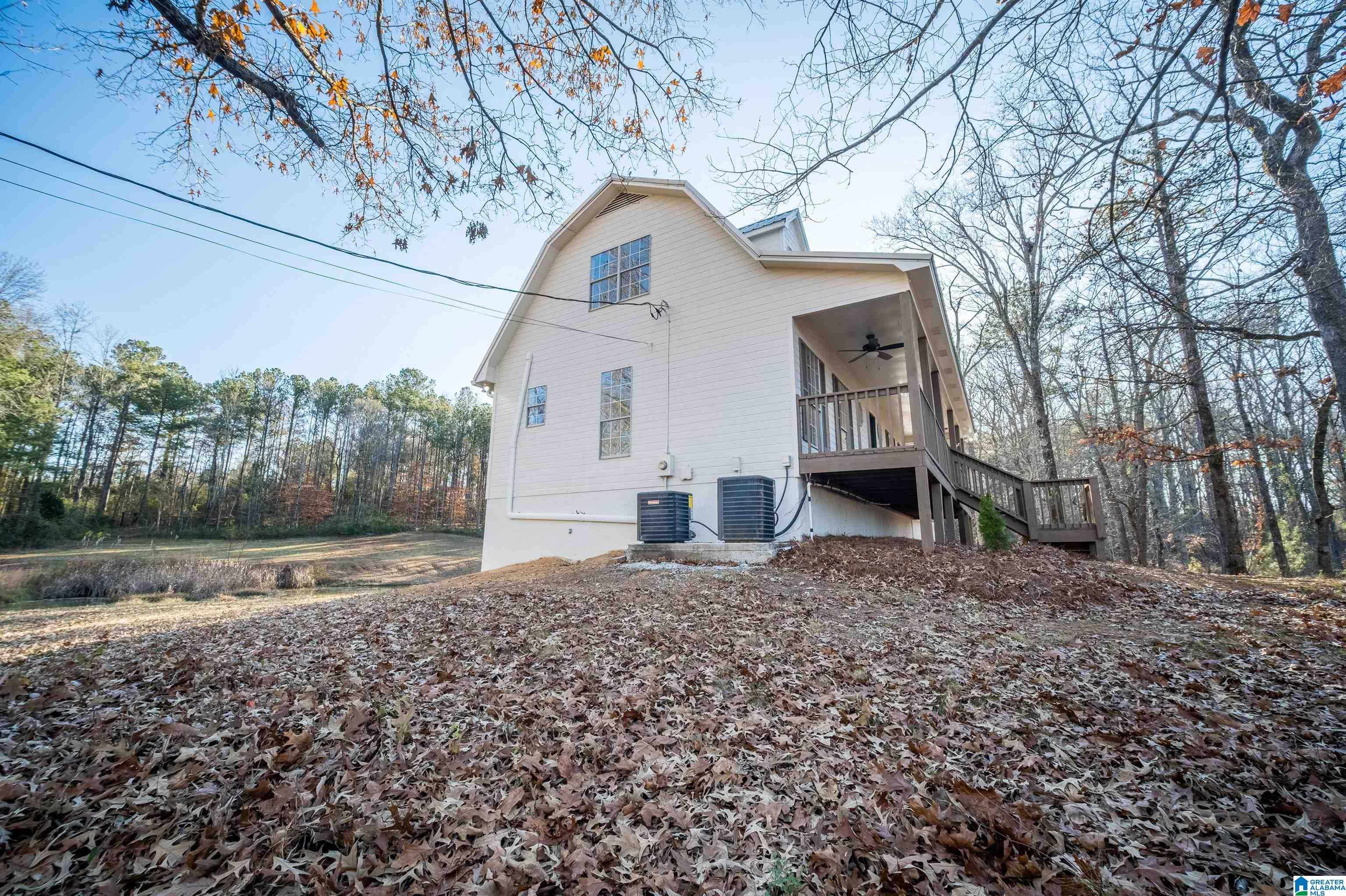 7926 Bluff Ridge Road Bessemer, AL 35022 - Photo 3 of 34