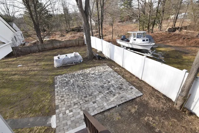 $750,000 | 244 Crosby Road, Berlin, MA 01503