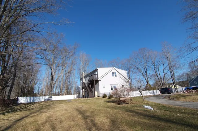 $750,000 | 244 Crosby Road, Berlin, MA 01503