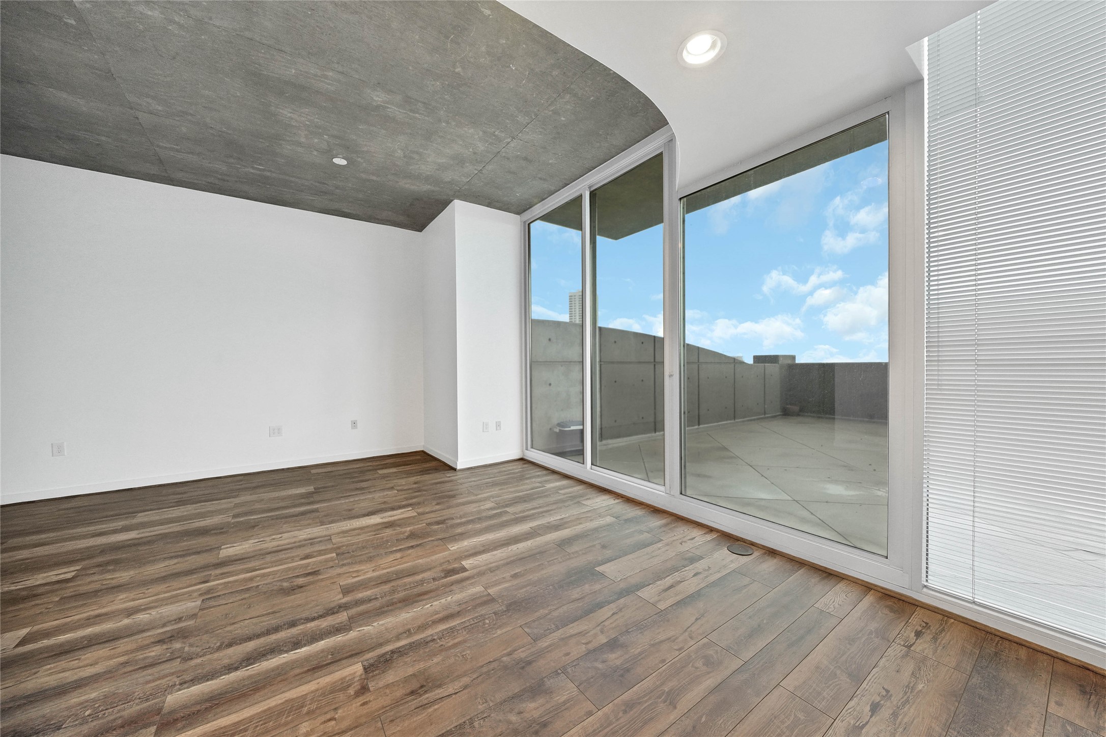 5925 Almeda Road, Unit 10713 Houston, TX 77004 - Photo 5 of 19