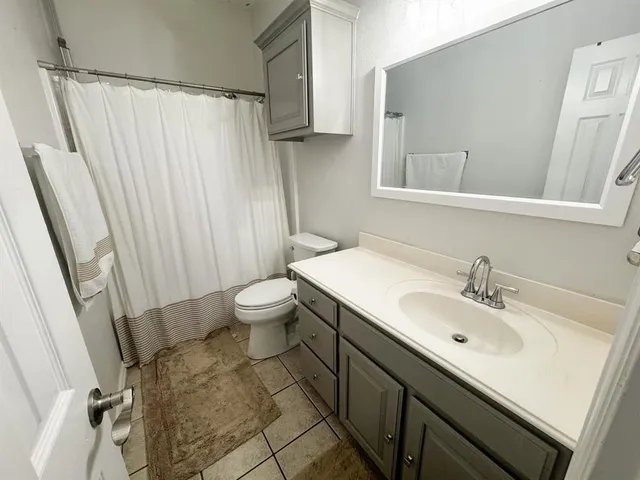 $2,500 | 802 John Thomas Drive, Keene, TX 76059