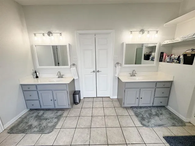 $2,500 | 802 John Thomas Drive, Keene, TX 76059