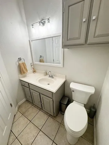 $2,500 | 802 John Thomas Drive, Keene, TX 76059