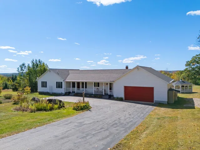 $575,000 | 199 Stagecoach Road, Parsonsfield, ME 04047