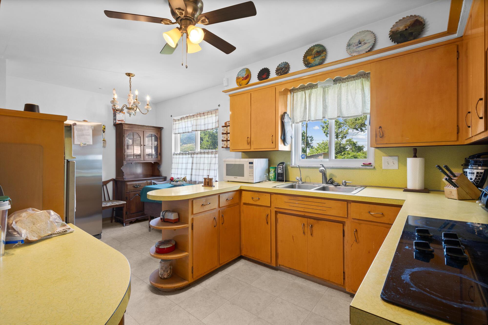 3329 Clime Road Columbus, OH 43223 - Photo 10 of 44 11_cs9a6526