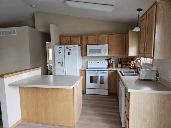 $329,900 | 2300 22nd Drive Southwest, Austin, MN 55912