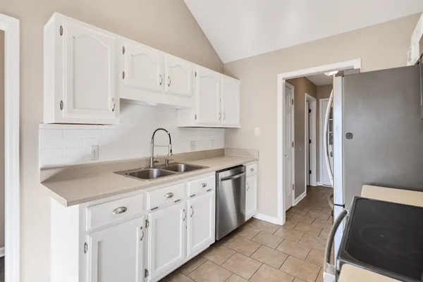 $2,250 | 7775 Shadow Elm Lane, Bartlett, TN 38002