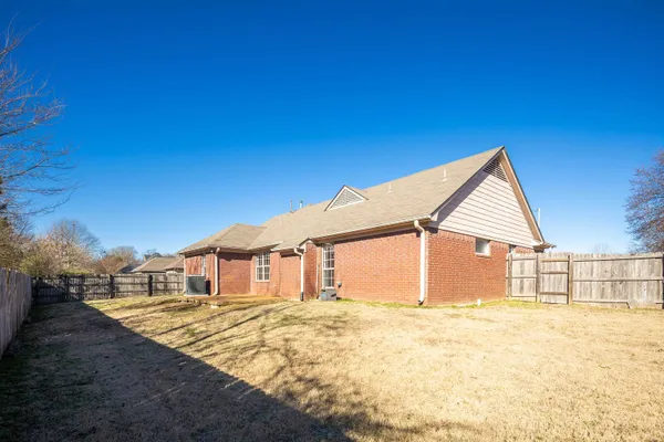 $2,250 | 7775 Shadow Elm Lane, Bartlett, TN 38002
